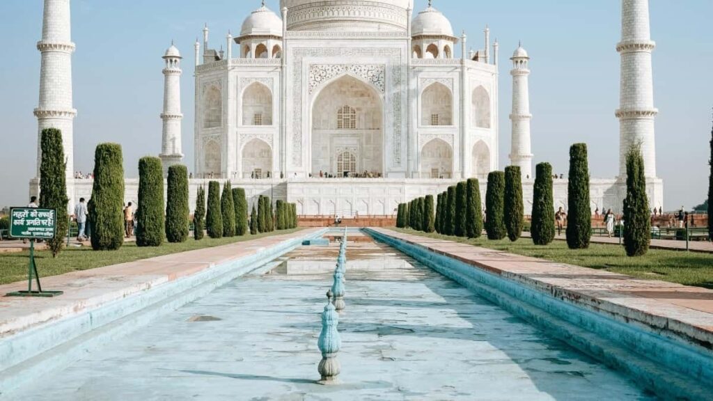 Praktican vodic za hrvatske oglasivace: kako identificirati, kontaktirati i aktivirati Bangladesh Clubhouse kreatore za veci social engagement i mjerljive rezultate.