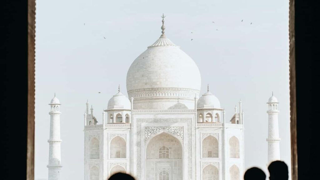 Praktcan vodic za hrvatske kreatore: kako kontaktirati indonezijske brendove na Takatak, pisati prijedloge za PR-kitove i dobiti besplatne proizvodesavjeti, rizici i konkretni koraci.