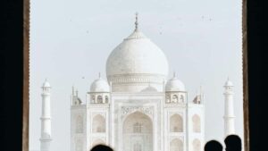 Praktcan vodic za hrvatske kreatore: kako kontaktirati indonezijske brendove na Takatak, pisati prijedloge za PR-kitove i dobiti besplatne proizvodesavjeti, rizici i konkretni koraci.